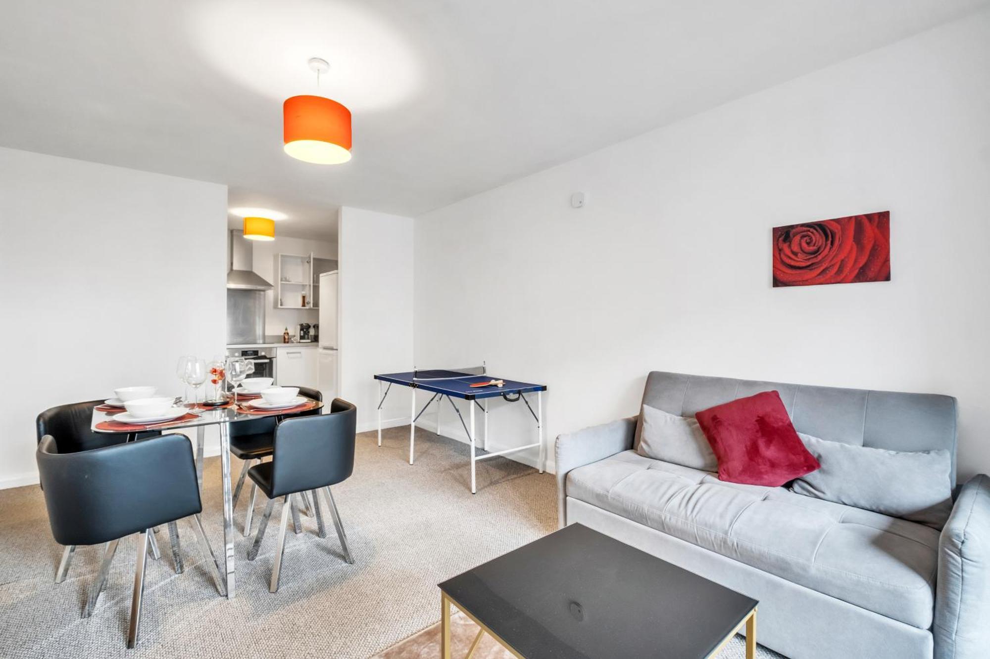 Central Suite Near Mailbox, King Bed, Ping Pong, Netflix, Sleeps 4 Birmingham Exterior photo
